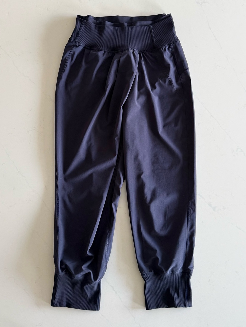 lululemon dance to yoga jogger